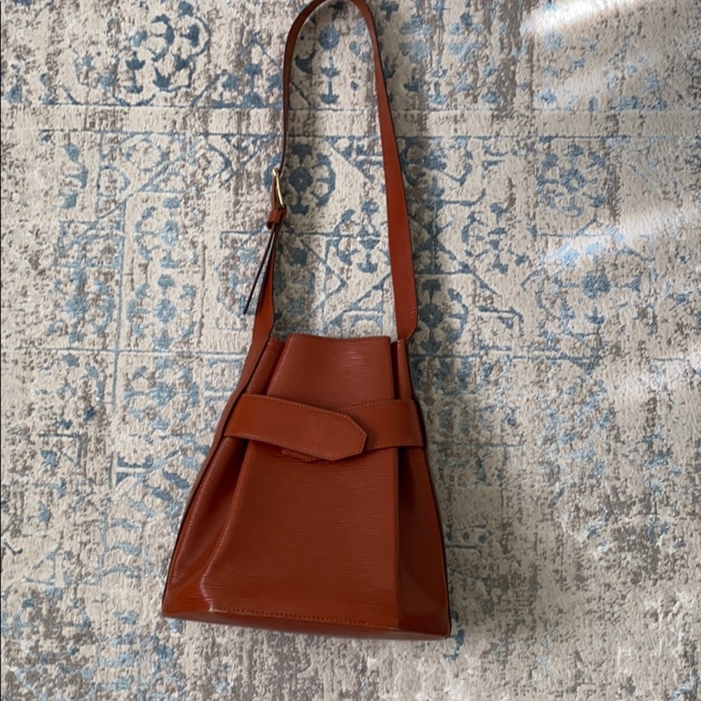 Lv Bag - image 1